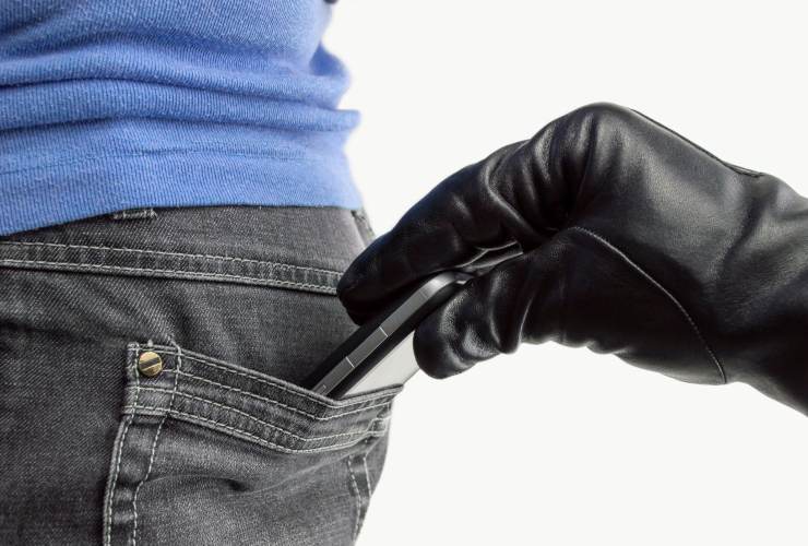 7 cose da fare subito se ti rubano lo smartphone