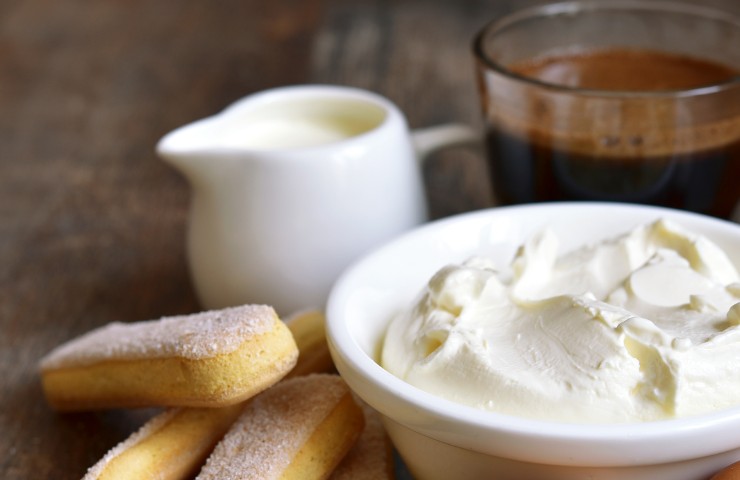 Ingredienti per il zuccotto al tiramisù