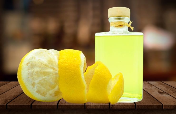 buccia limone uso pulizie