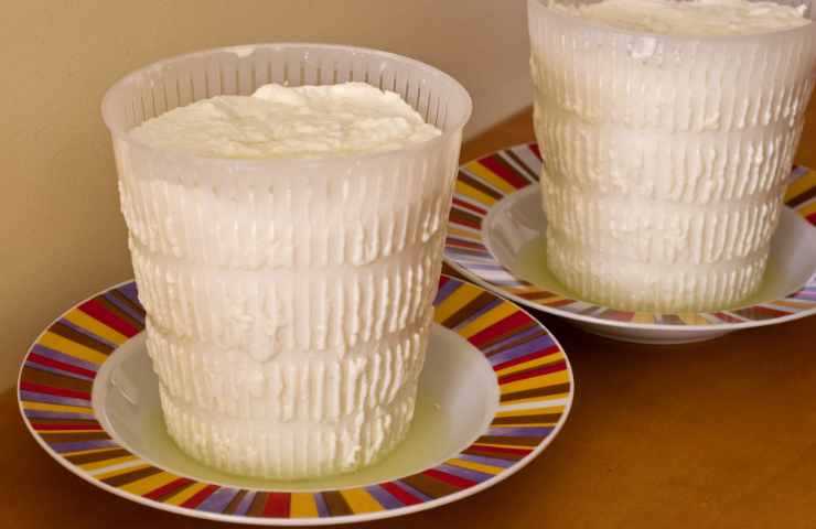 Contenitori ricotta