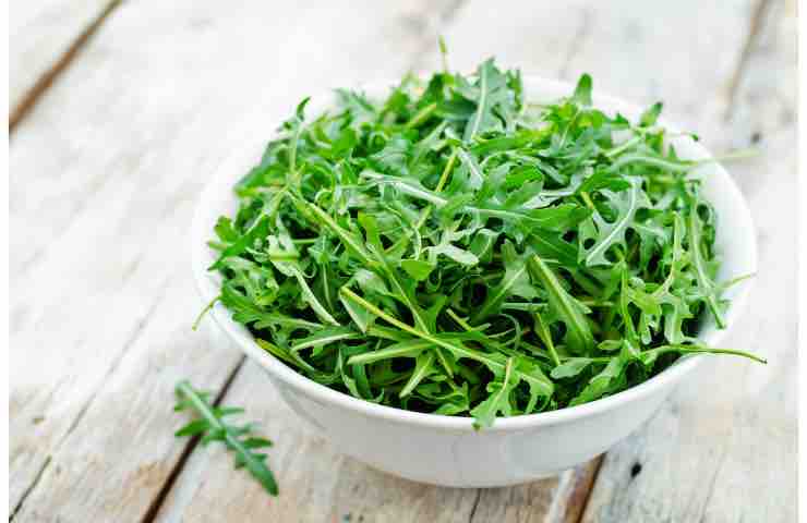 Pasta da cucinare con rucola e pomodorini