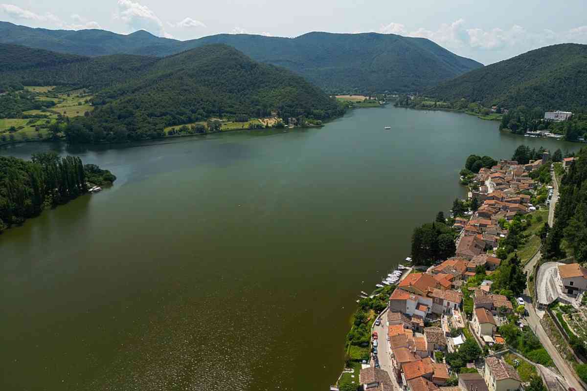 Veduta del Lago di Piediluco