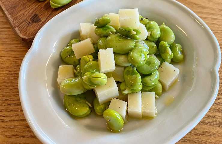 Insalata di fave e pecorino