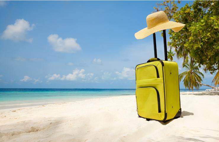 valigia in spiaggia