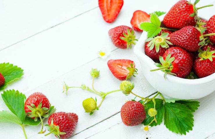 pulizia delle fragole